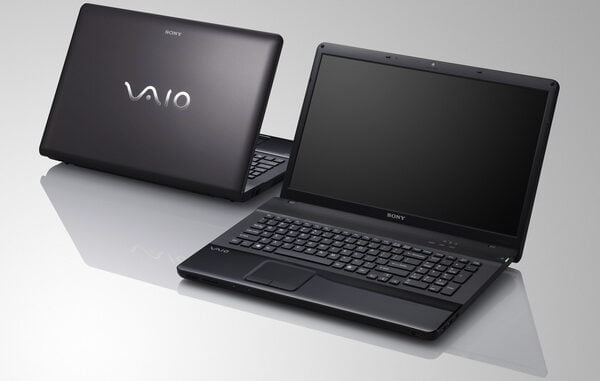 sony_vaio_EC_S15_01