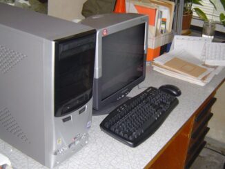 Starý stolní počítač