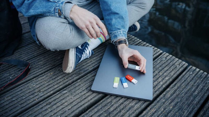 USB disk Verbatim DataBar s posuvným mechanismem push&click