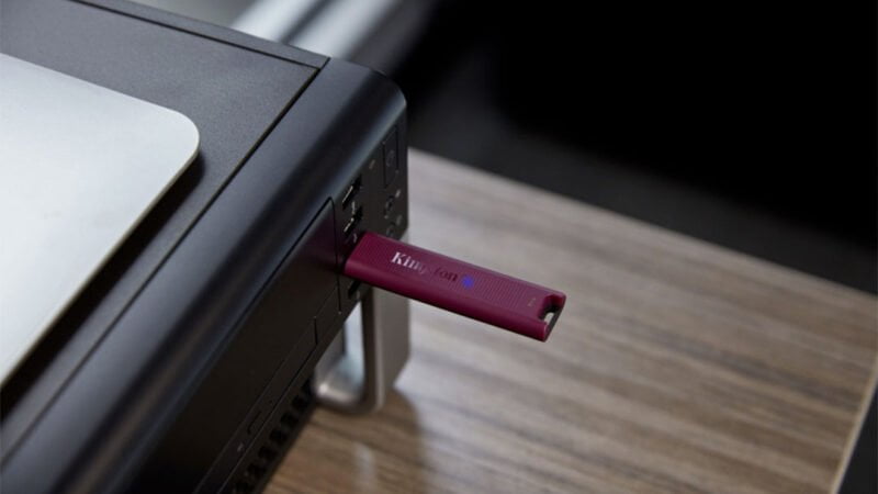 Flash disk Kingston DataTraveler Max USB 3.2 Gen 2 s konektorem USB-A