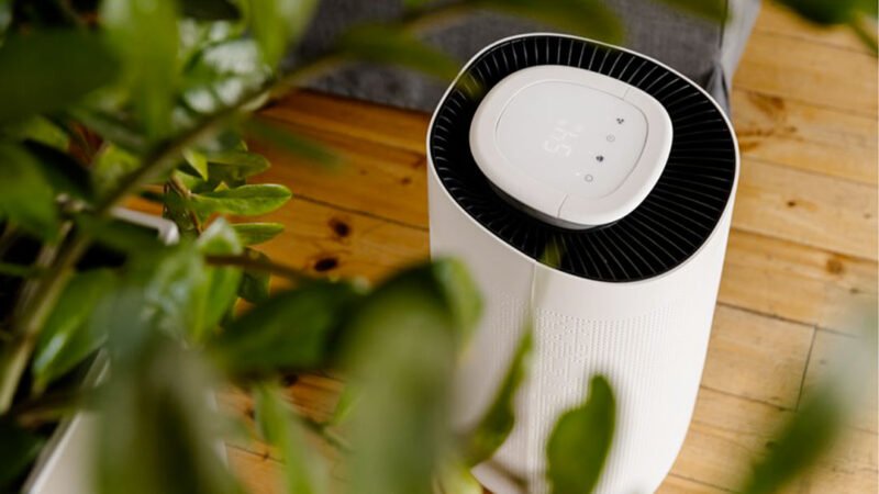 Chytrý odvlhčovač Tesla Smart Dehumidifier XL