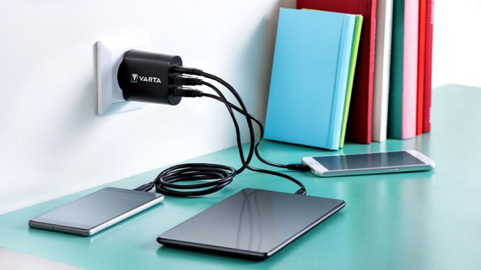 Varta_Wall_Charger_001 nabíječka pro 3 zařízení Varta Wall Charger