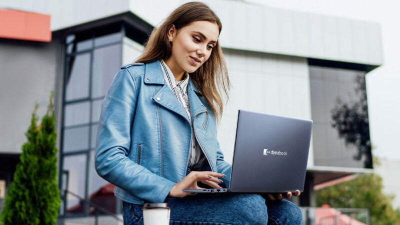 ultramobilní notebook Dynabook Satellite C30-K