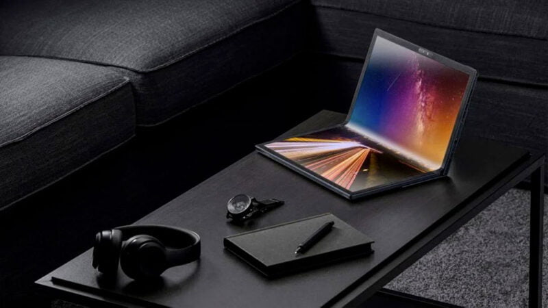 skládací notebook Asus Zenbook 17 Fold OLED