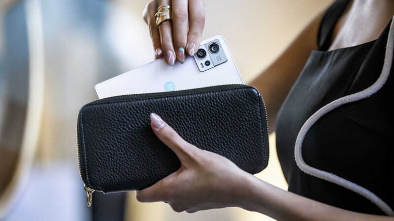 chytrý telefon smartphone motorola edge 30 Neo spolupráce Motorola a Pantone