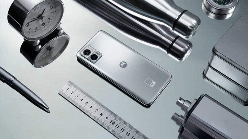 chytrý telefon smartphone motorola edge 30 Neo spolupráce Motorola a Pantone