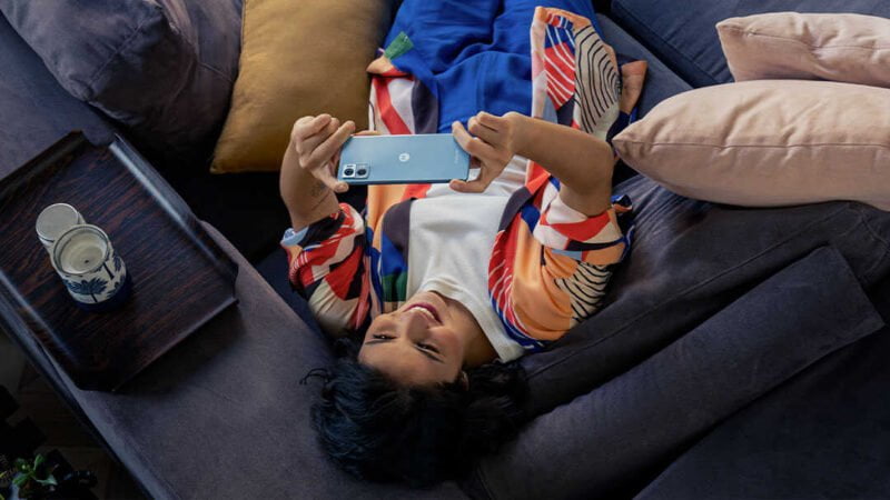 chytrý telefon smartphone Motorola moto e22