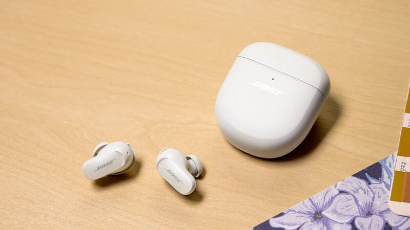 bezdrátová sluchátka Bose QuietComfort Earbuds II
