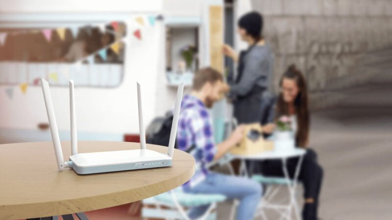 D-Link smart router N300 4G (G403) cena