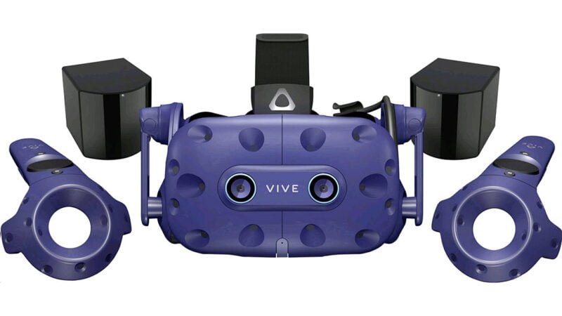 HTC Vive Pro Eye cena