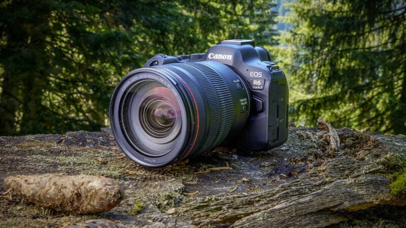 fotoaparát nejrychlejší bezzrcadlovka Canon EOS R6 Mark II cena