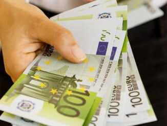 Barion průzkum placení bez hotovosti ilustrace Freepik