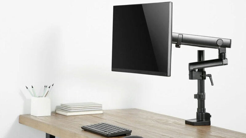 průzkum ergonomie stojan na monitor CZC