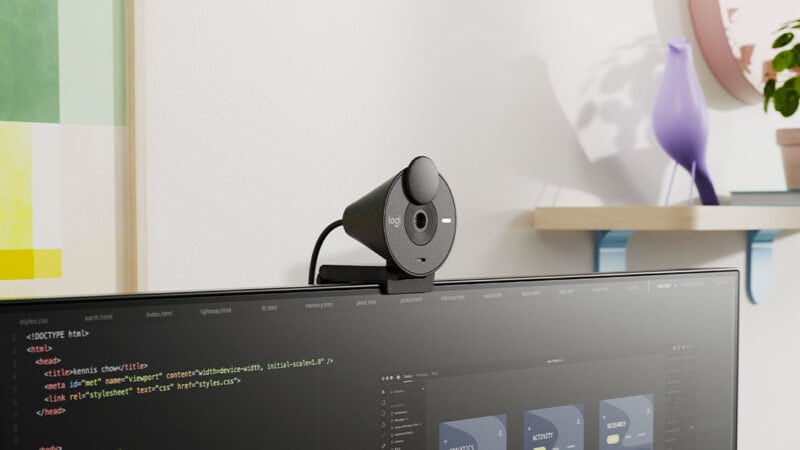 Webkamera Logitech Brioo 300 305 cena