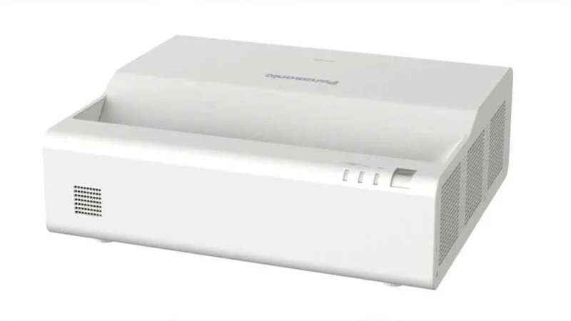 LCD projektor Panasonic PT-CMZ50