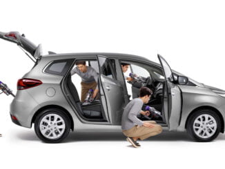 tipy úklid auta vysavač Dyson cena