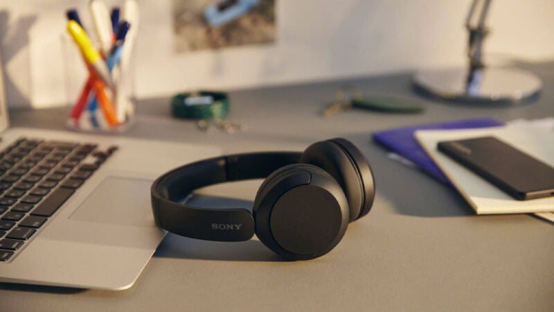 Bezdrátová supraaurální sluchátka WH-CH520 cena