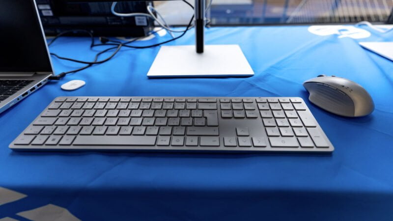 klávesnice HP 970/975 a myš HP 930/935 cena