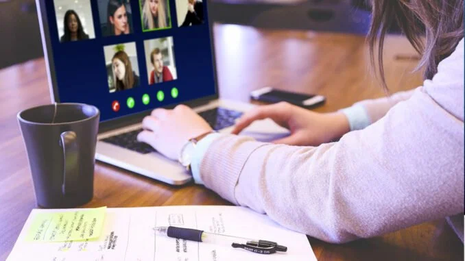 itrevue-nejlepsi-videokonferencni-aplikace-ilustrace-001-pixabay nejlepší videokonferenční aplikace