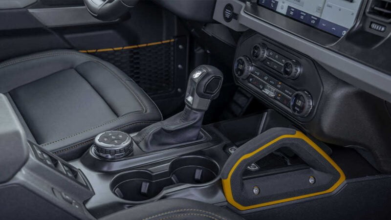 terénní Ford Bronco Badlands 4×4 cena