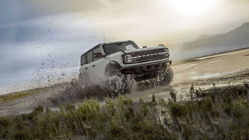 terénní Ford Bronco Badlands 4×4 cena