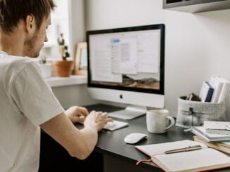 IT platy práce na dálku remote working ilustrace Pexels itrevue.cz