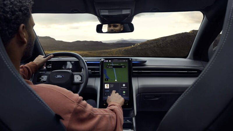 elektrický Ford Explorer cena