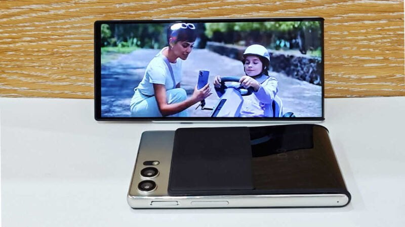 koncept telefon s rolovatelným displejem motorola rizr rollable 312 labs