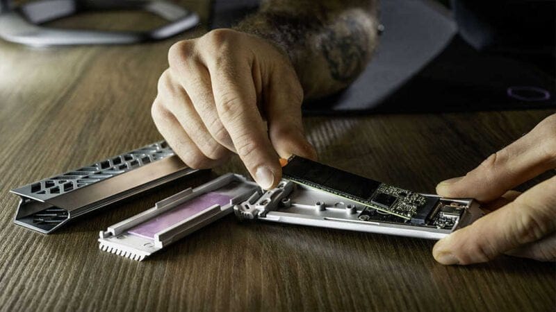 pouzdro SSD disk Cooler Master Oracle Air cena