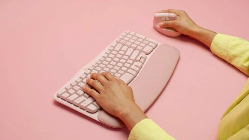 Logitech klávesnice Wave Keys a Wave Keys for Business specifikace cena dostupnost