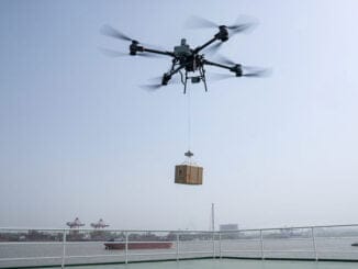 delivery dron DJI FlyCart s nosností až 40 kg