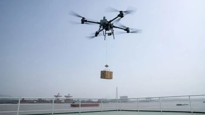 DJI-Flycart-30-001 delivery dron DJI FlyCart s nosností až 40 kg