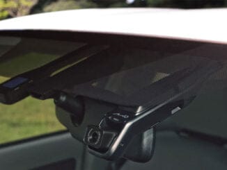 diskrétní autokamera přední zadní Mio MiVue J756DS specifikace cena