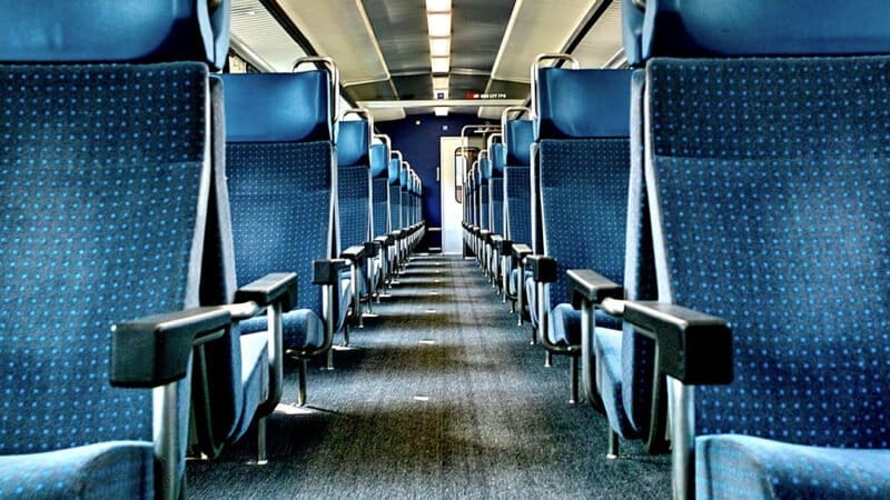 5G data vlak výzkum připojení využití výpadky Huawei Ipsos práce zábava poměr